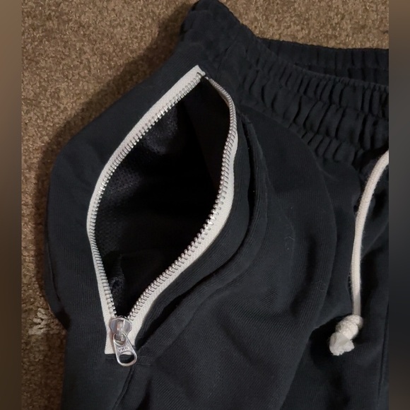 Nike Dri-FIT Swoosh Fly Standard Issue - Picture 4 of 6